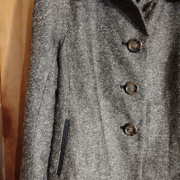 Jacket - Picture 3 of 6